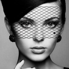 MÁSCARA LOUISE BIJOUX INDISCRETS PRETA